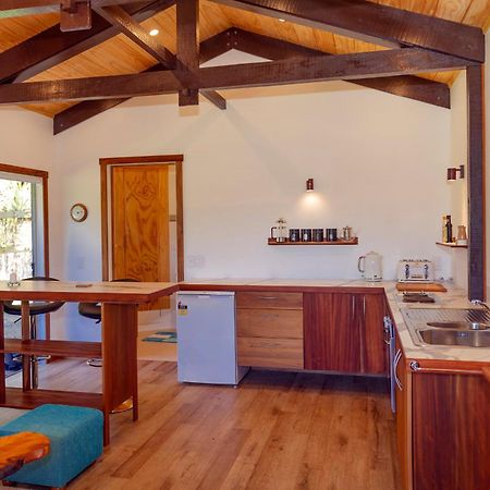 Kuaotunu Chalets Bagian luar foto